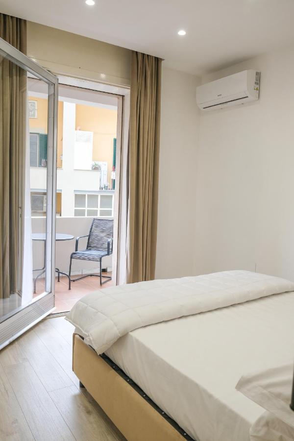 Aroma Apartment And B&B, Maschio Angioino Nápoly Kültér fotó